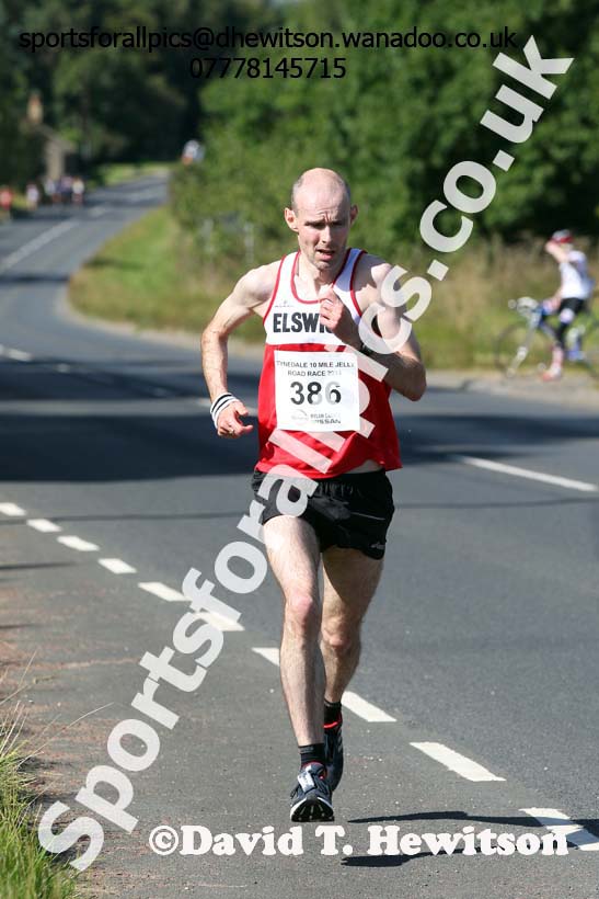 Philip Sanderson (Elswick) during the Tynedale 10 Mile Jelly Road Race. Photo: David T. Hewitson/Sports for All Pics